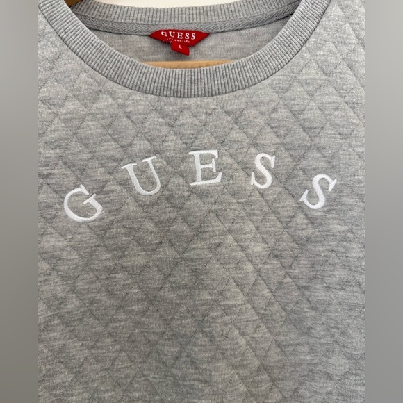 Guess Quilted Sweatshirt, size large. - Picture 4 of 8